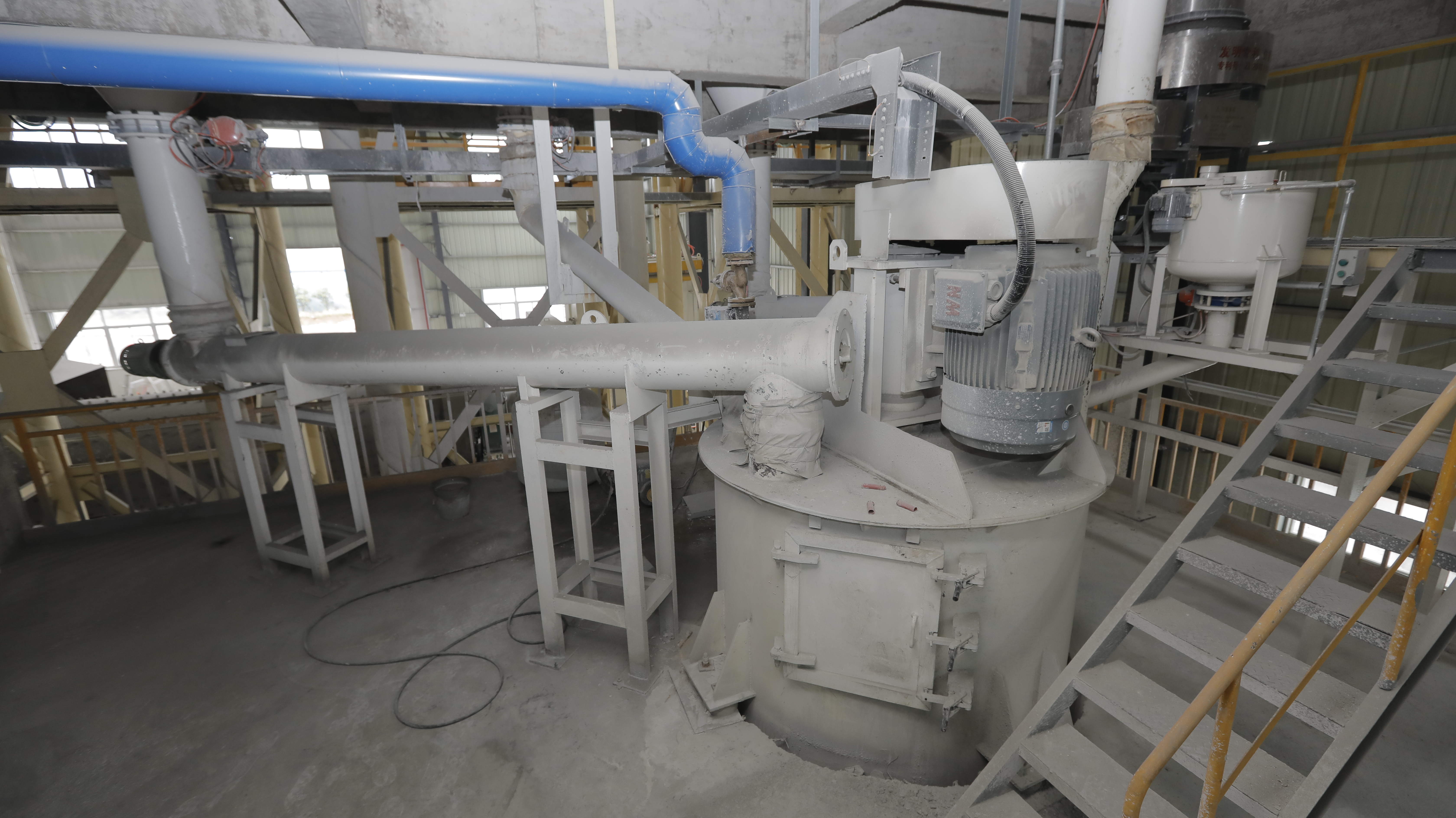 Efficient Slurry Mixing Vertical Pouring Mixer